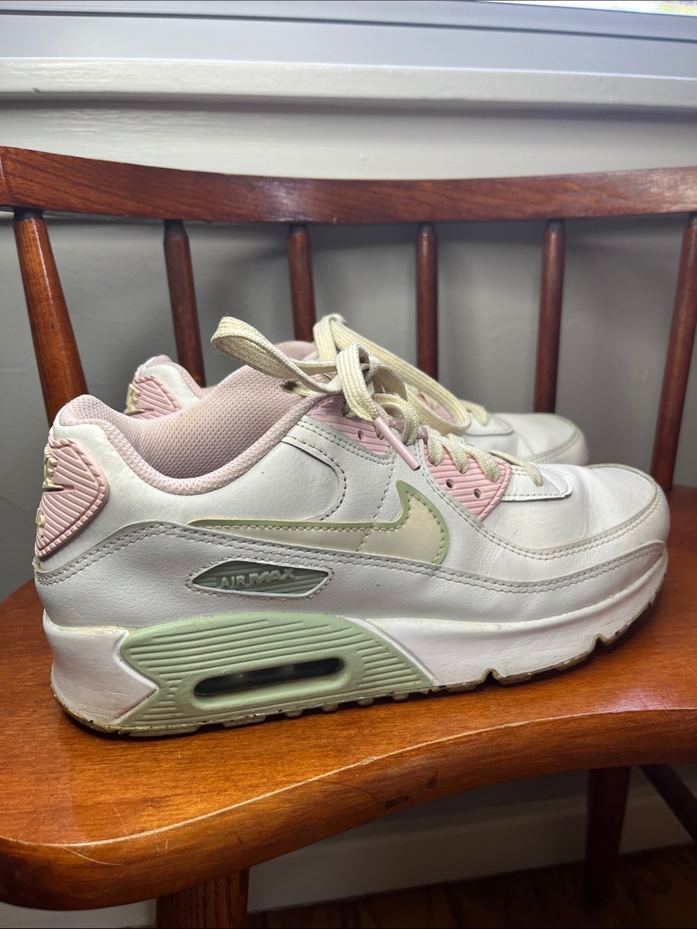 Nike Air Max 90 LTR SE Summit White Coconut Milk Pink Foam Sneakers Size 7Y GUC - Picture 4 of 11